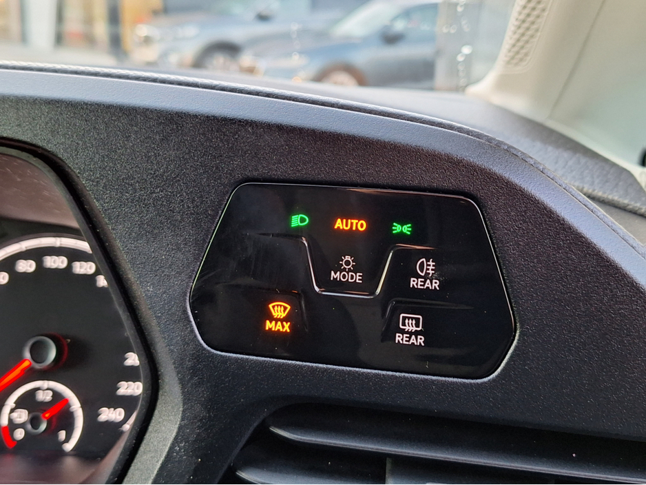 2021 Volkswagen Caddy CARGO 2.0 TDI 6SPEED *Immaculate/High Spec/Apple Carplay/Android Auto* €13,500