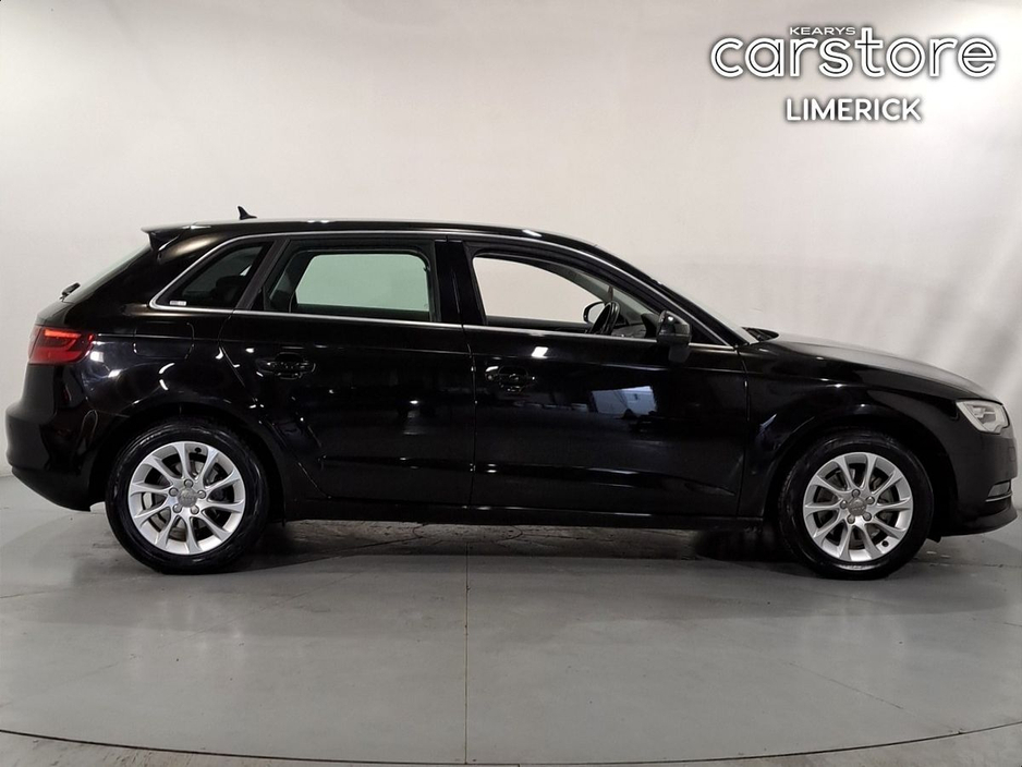 2016 Audi A3 - image 2