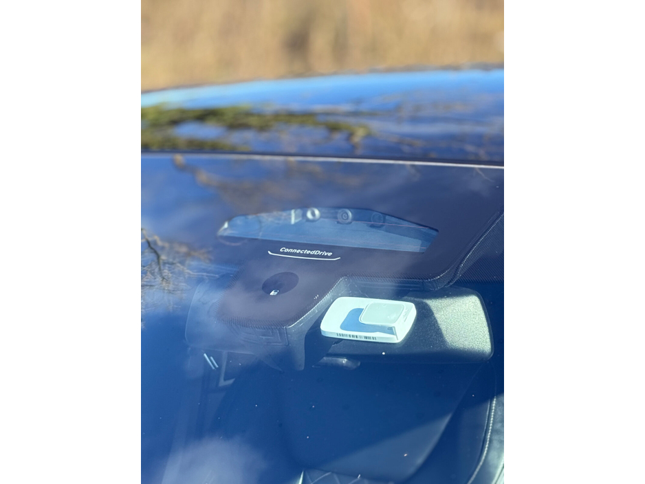 2023 BMW i4 - image 21