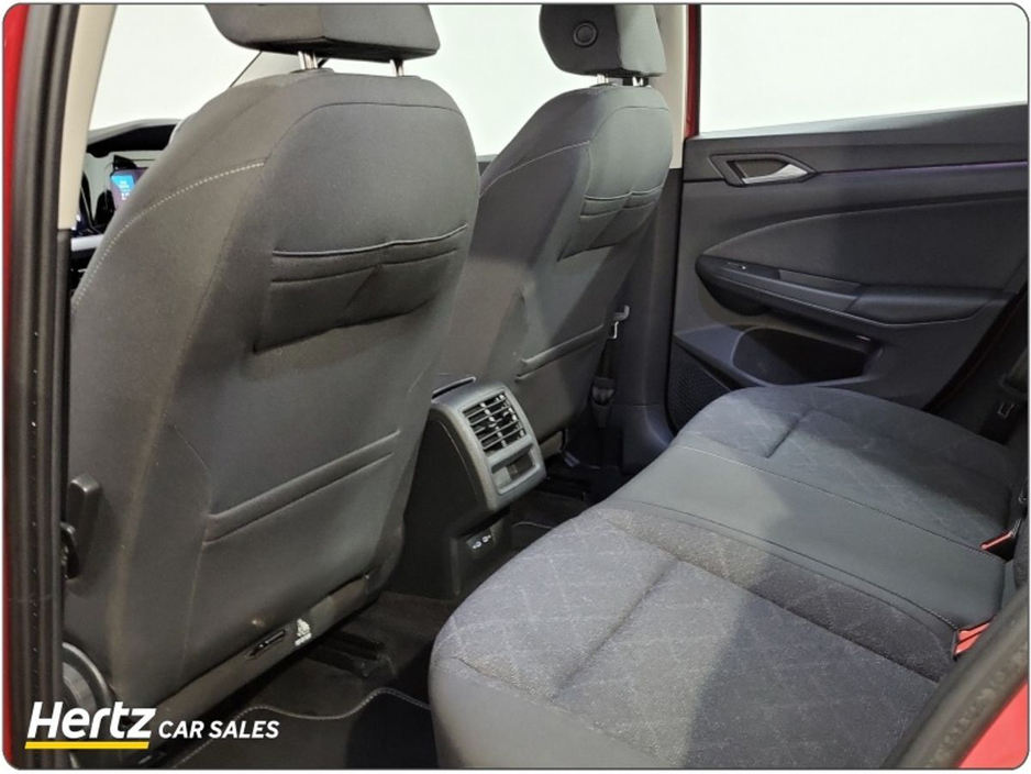 2024 Volkswagen Golf LIFE 110HP Petrol Manual €25,995