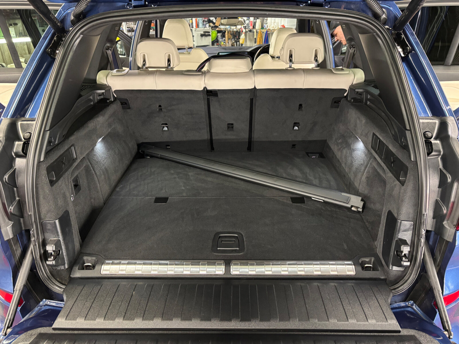 2022 BMW X5 xDrive45e xLine €59,950