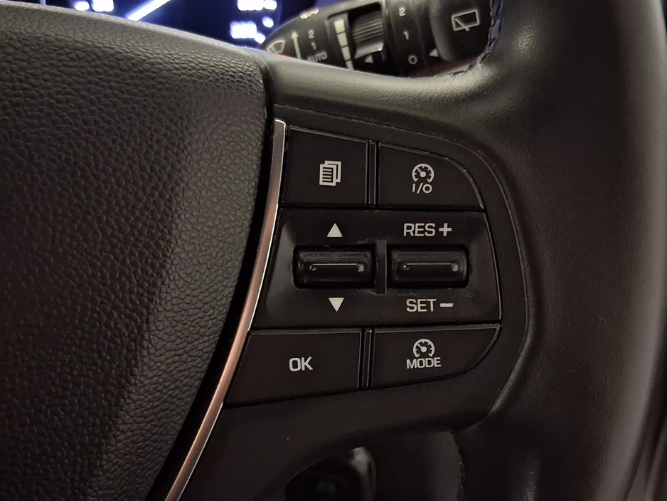 2016 Hyundai i20 - image 14