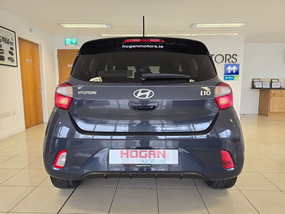 2023 Hyundai i10 - image 5