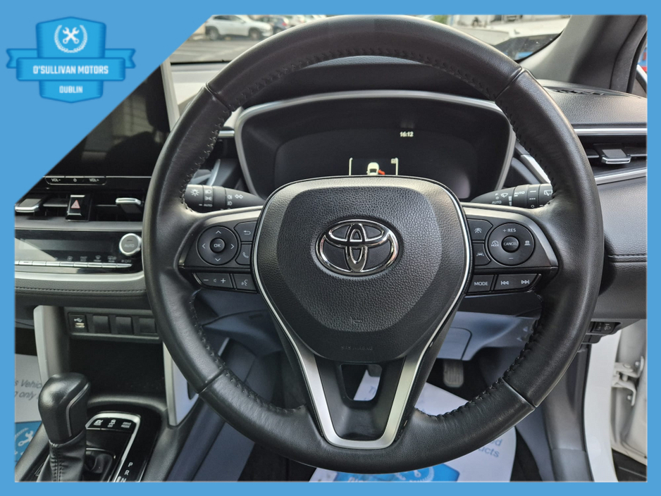 2023 Toyota Corolla CROSS LUNA 1.8 4DR AUTO €29,499