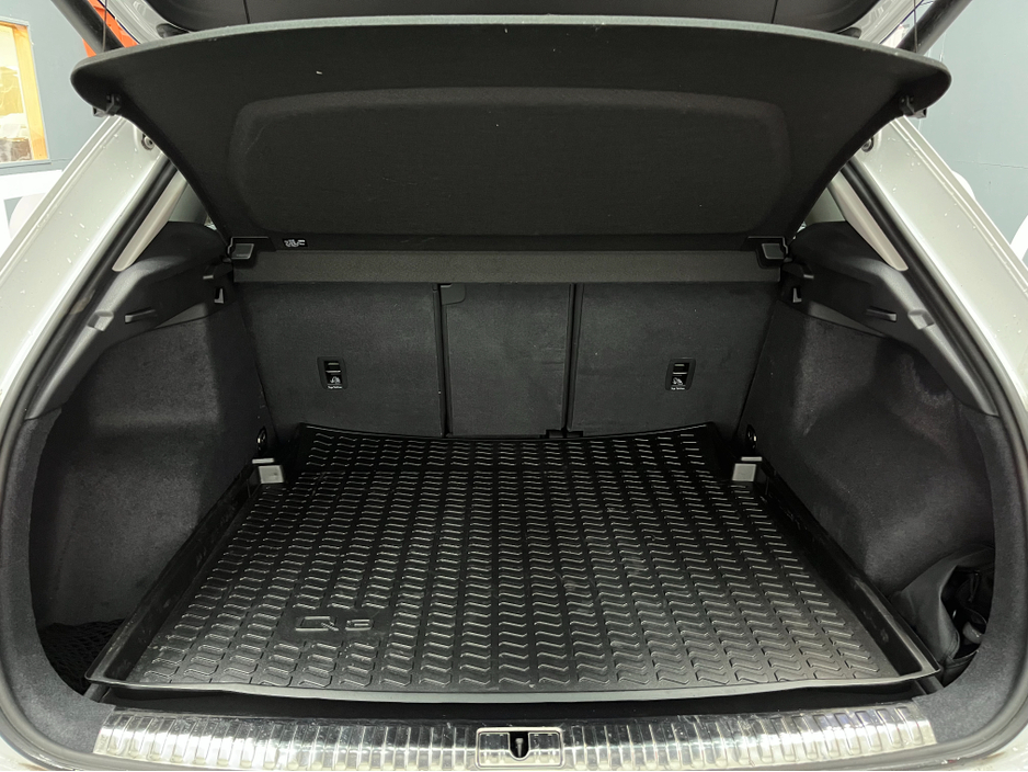 2024 Audi Q3 2024 AUDI Q3 SB 35TDI QUATTRO ADVANCE 2.0 AUTOMATIC / CRUISE CONTROL / 360° PARKING CAMERA / ELECTRIC HEATED SEATS / APPLE CARPLAY