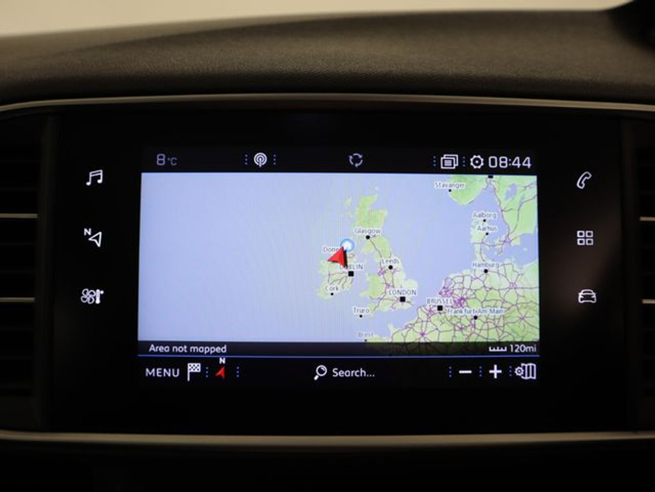 2020 Peugeot 308 - image 14