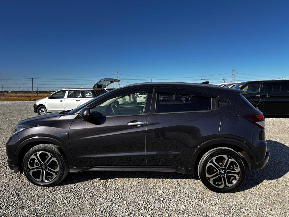 2014 Honda Vezel - image 4