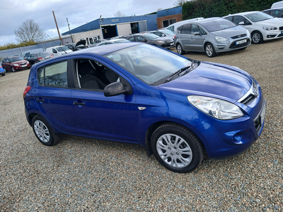 2009 Hyundai i20 - image 3