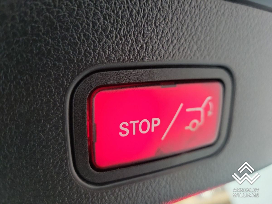 2024 Mercedes-Benz GLC Class - image 24