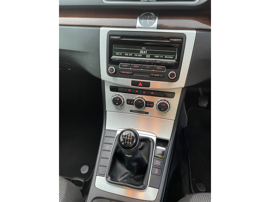 2013 Volkswagen Passat 1.6 TDI COMFORTLINE BLUEMOTION TECH €6,350