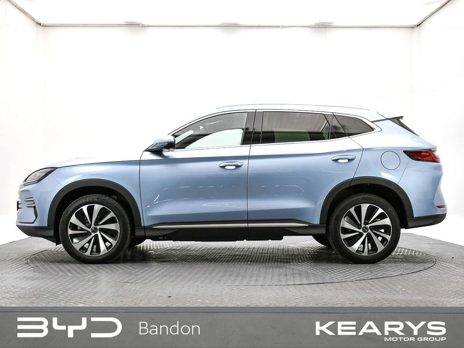 2025 BYD Seal U - image 3