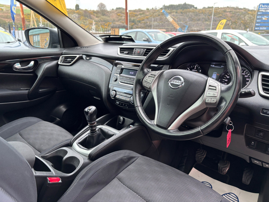2016 Nissan Qashqai - image 6