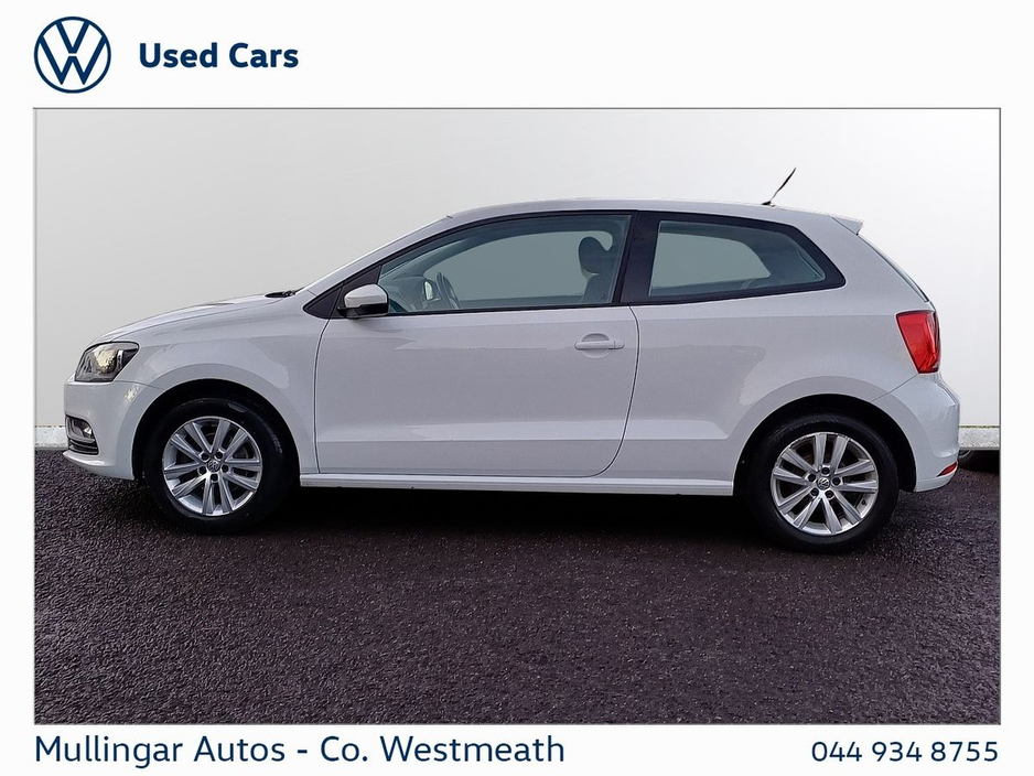 2015 Volkswagen Polo - image 6