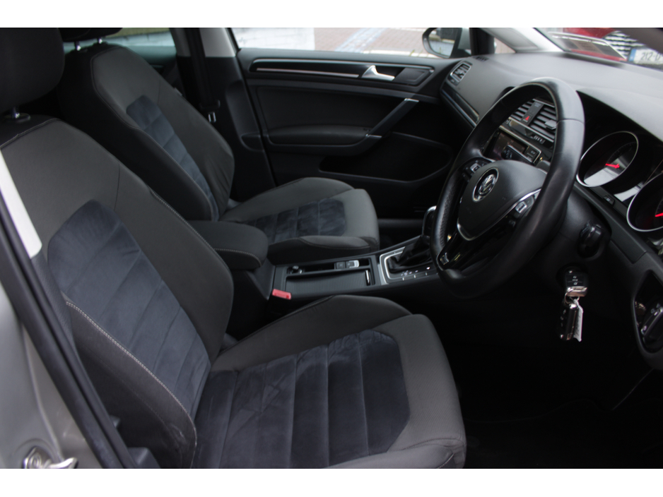 2013 Volkswagen Golf 1.4TSI HIGHLINE PLUS 140BHP 5DR HATCHBACK AUTO // ONLY 42,000KMS //  BUY WITH CONFIDENCE AA AND SIMI APPROVED DEALER 2026 // FINANCE ARRANGED // ALL TRADE INS WELCOME // €11,950