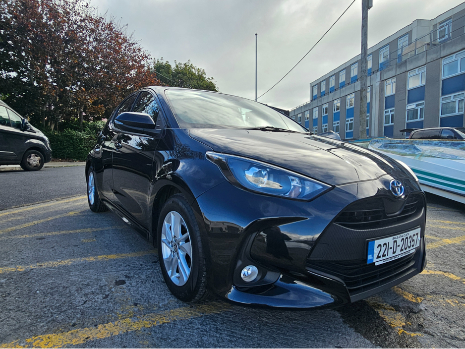 2022 Toyota Yaris ** DEPOSIT TAKEN ** HYBRID LUNA AUTO 4DR €16,950