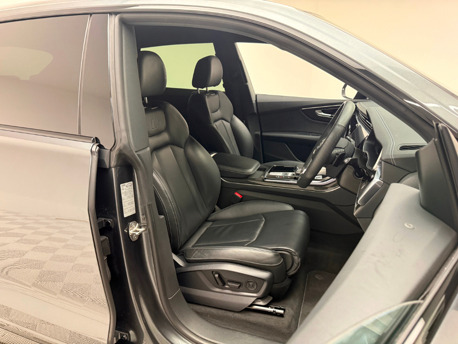 2023 Audi Q8 55 TFSI E S LINE BLACK ED 381HP QUATTRO €75,990
