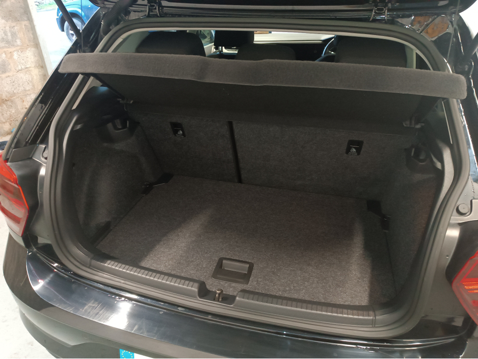 2021 Volkswagen Polo Polo Comfort, 3BA-AWDKL €21,000