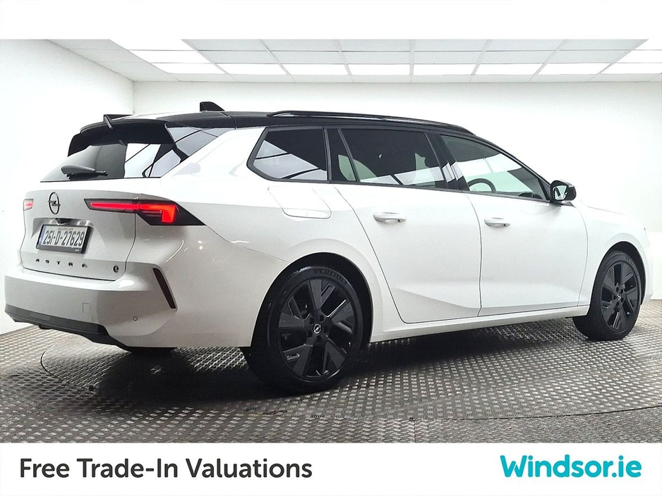 2025 Opel Astra GS 55KWh EV €37,995