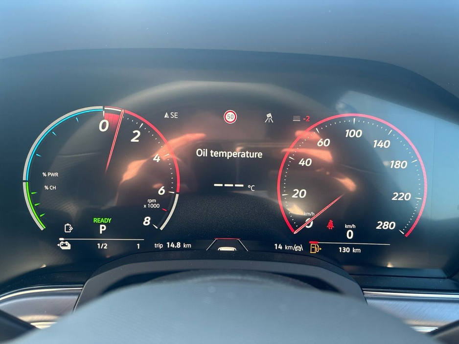 2025 Volkswagen Touareg 3.0 TSI PHEV 462HP R €115,975