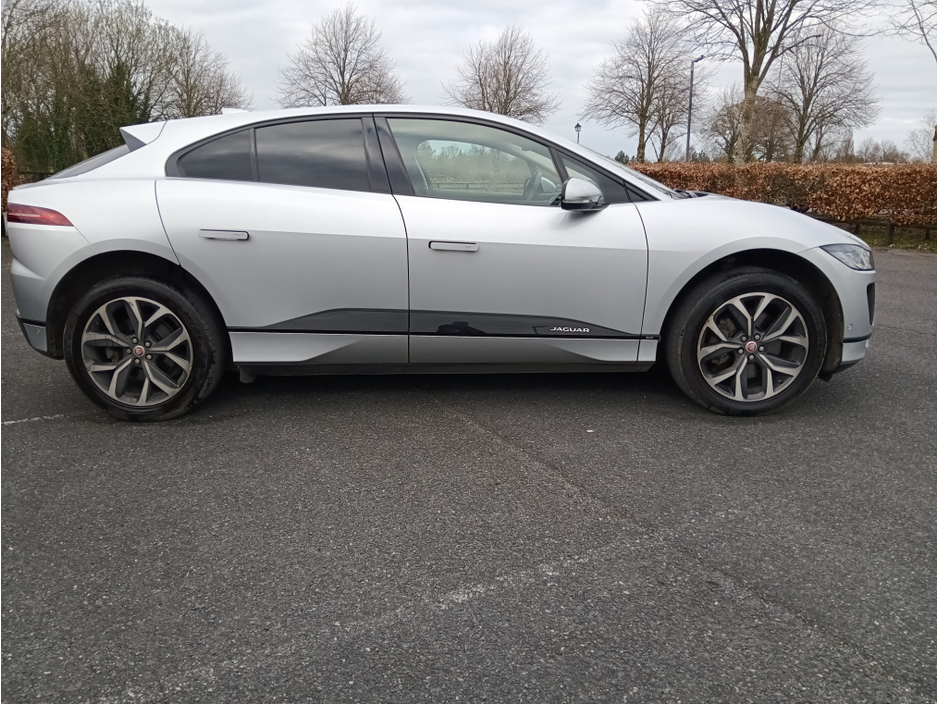 2020 Jaguar I-Pace - image 7