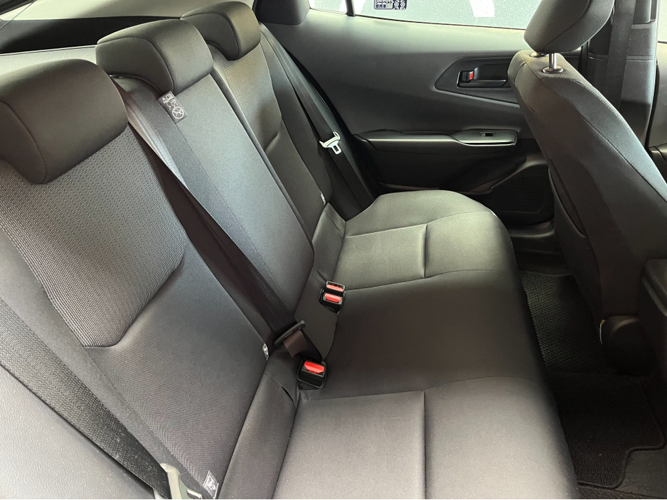 2025 Toyota Prius - image 12