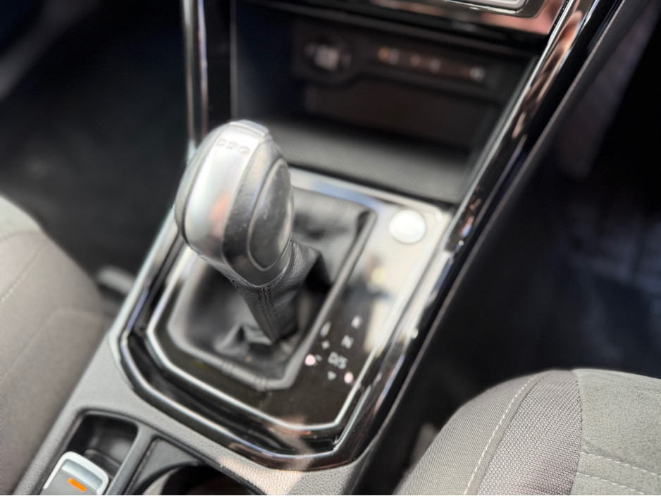 2017 Volkswagen Touran - image 26