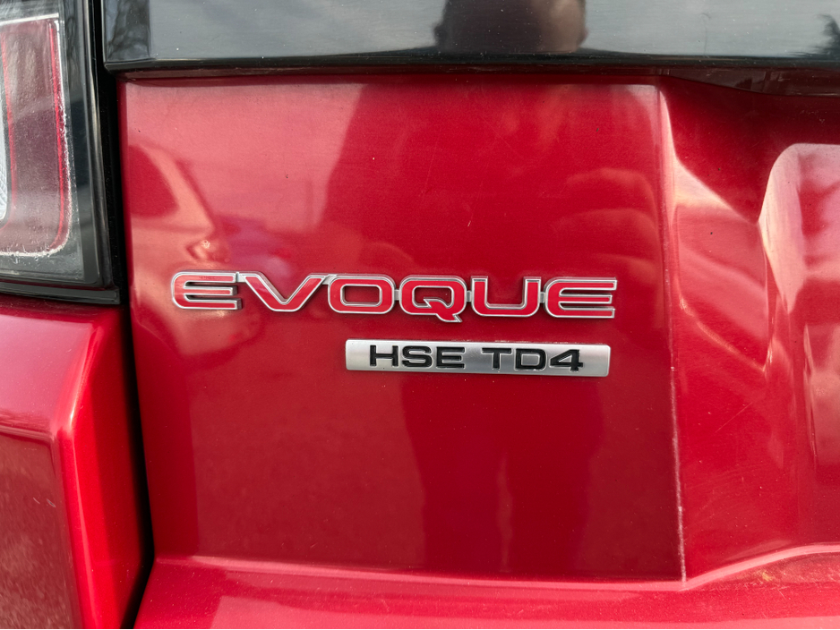 2016 Land Rover Range Rover Evoque - image 9