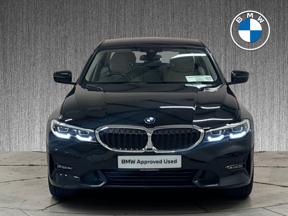 2021 BMW 3 Series - image 16