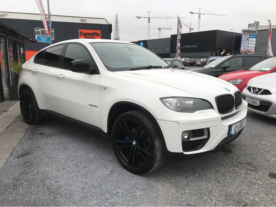 2012 BMW X6 - image 12