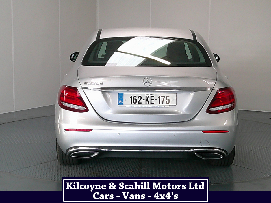 2016 Mercedes-Benz E Class - image 7