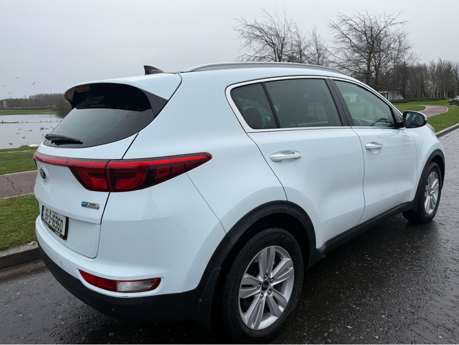 2016 Kia Sportage - image 10