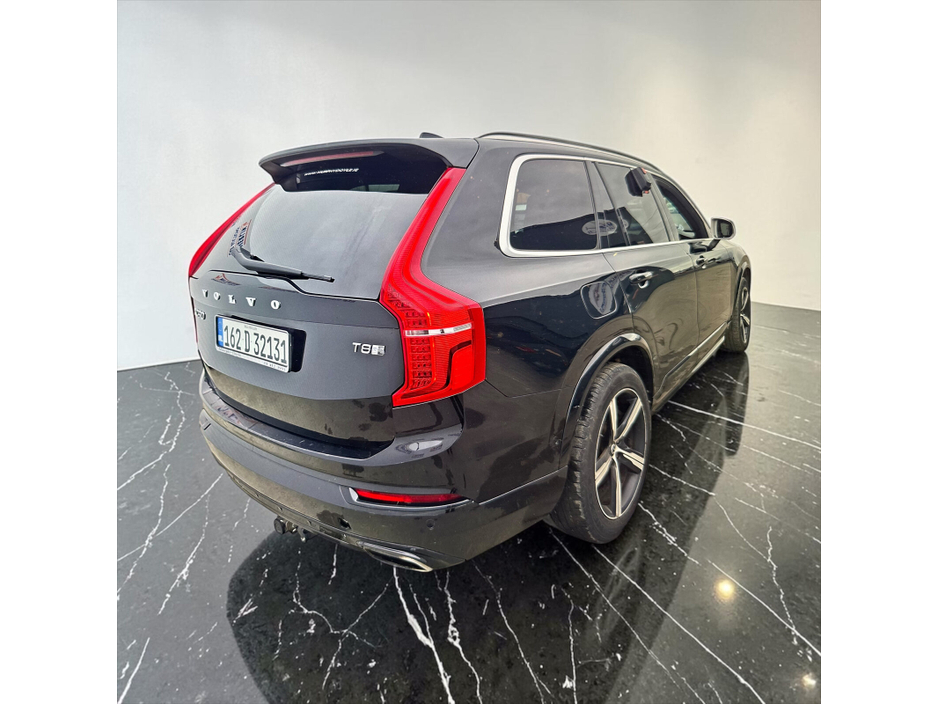 2016 Volvo XC90 - image 2