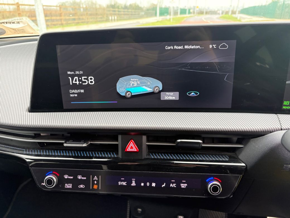 2023 Kia EV6 GT Line 5DR Auto, *limited edtion* *warranty till 2030* Bluetooth, Multi-Function Steering Wheel, Reversing Camera, Sat Nav, Climate Control, €38,900