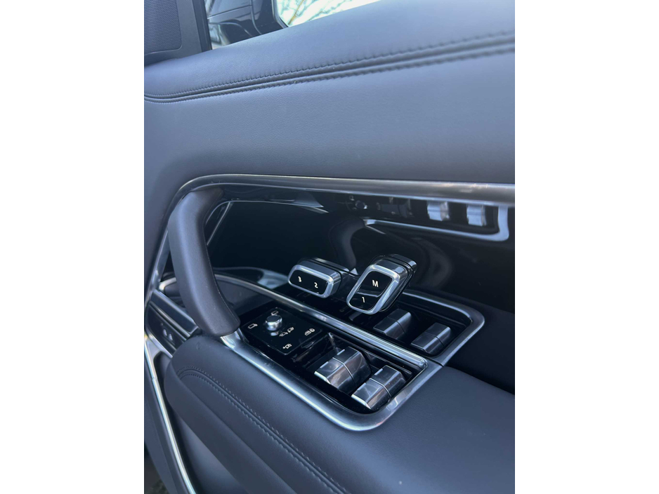 2024 Land Rover Range Rover Sport - image 19