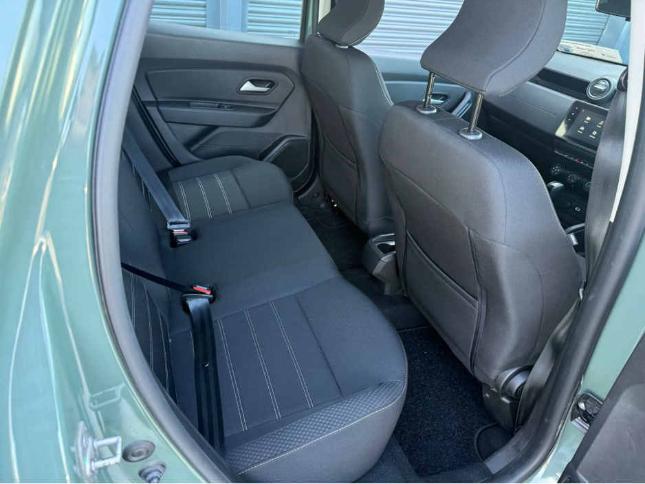 2024 Dacia Duster - image 10