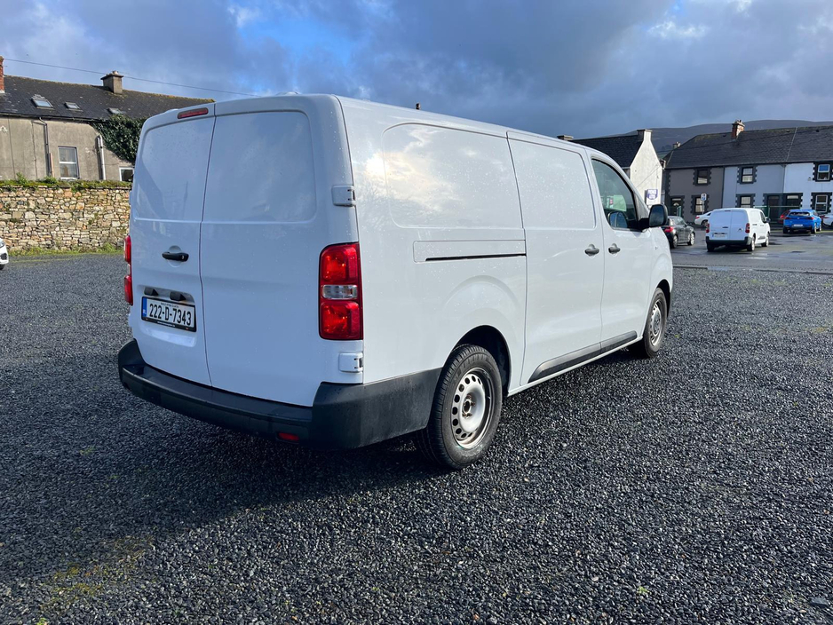 2022 Opel Vivaro LWB LOW MILEAGE €16,950
