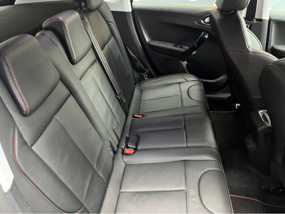 2019 Peugeot 2008 - image 14