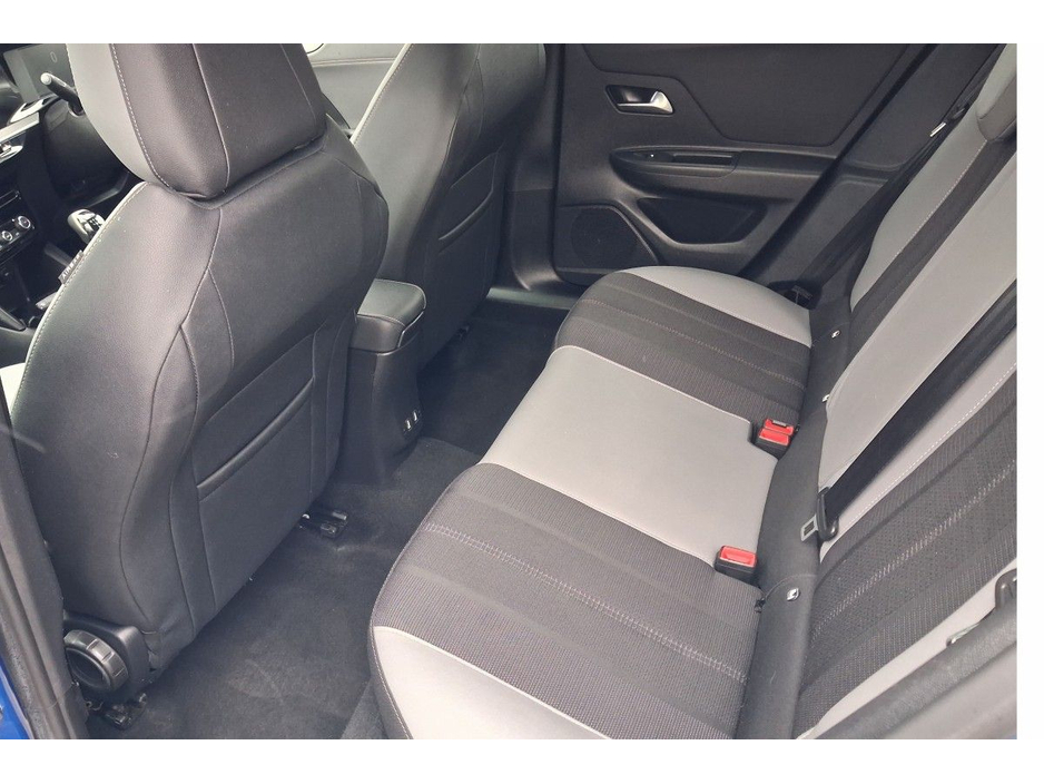 2023 Opel Mokka - image 9