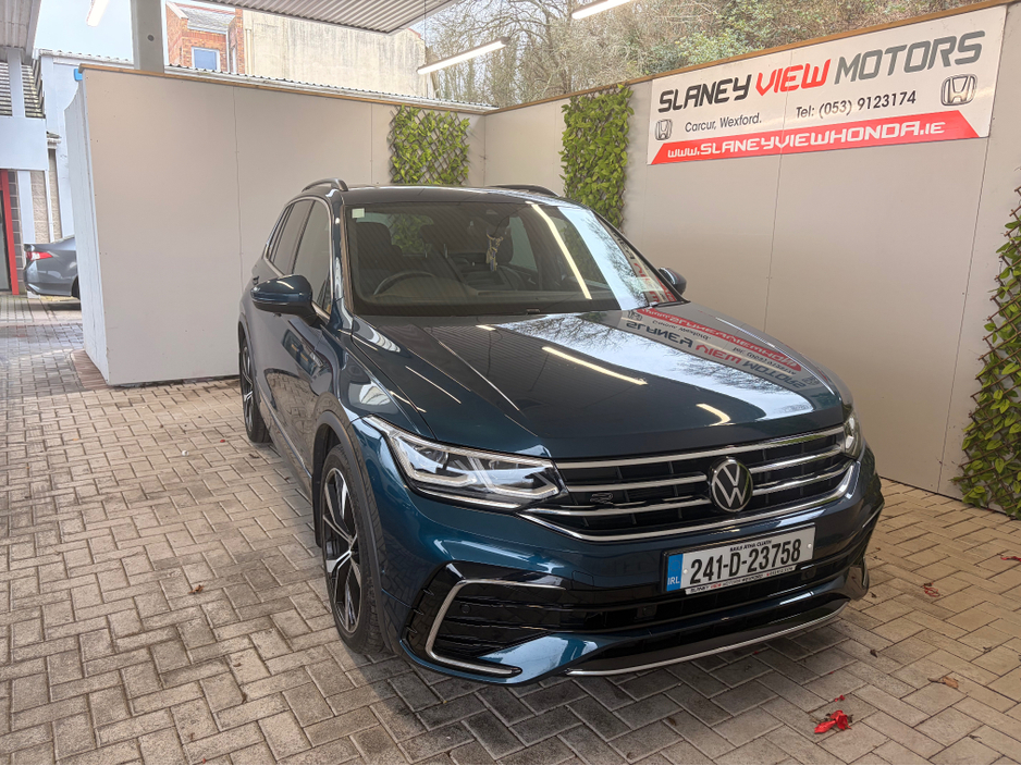 2024 Volkswagen Tiguan - image 4