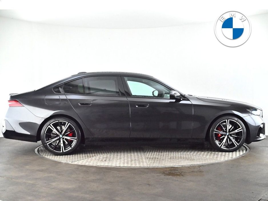 2026 BMW 5 Series - image 23