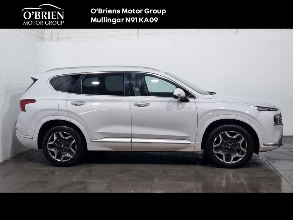 2022 Hyundai Santa Fe - image 7