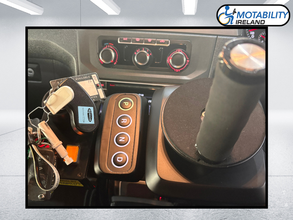 2018 Volkswagen Caddy - image 17