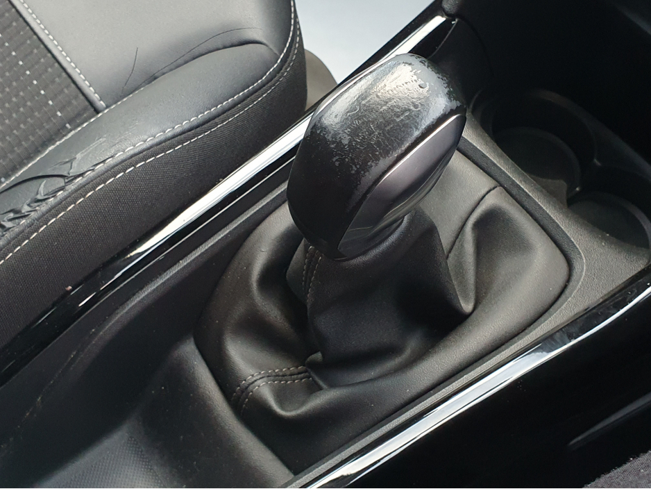 2016 Peugeot 2008 ALLURE 1.2L PETROL 82BHP MANUAL NCT 02/27 FINANCE AVAILABLE @ €47 PER WEEK 2 KEYS/ PARKING SENSORS/ HALF LEATHER SEATS/ TOUCH SCREEN MEDIA/ HISTORY CHECKED €8,750