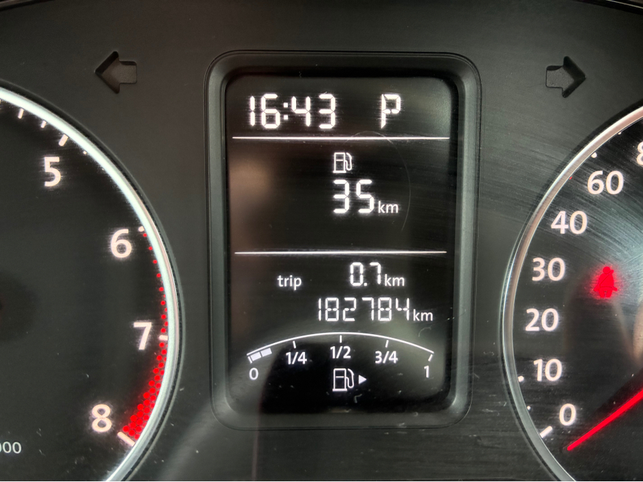 2013 Volkswagen Polo - image 18