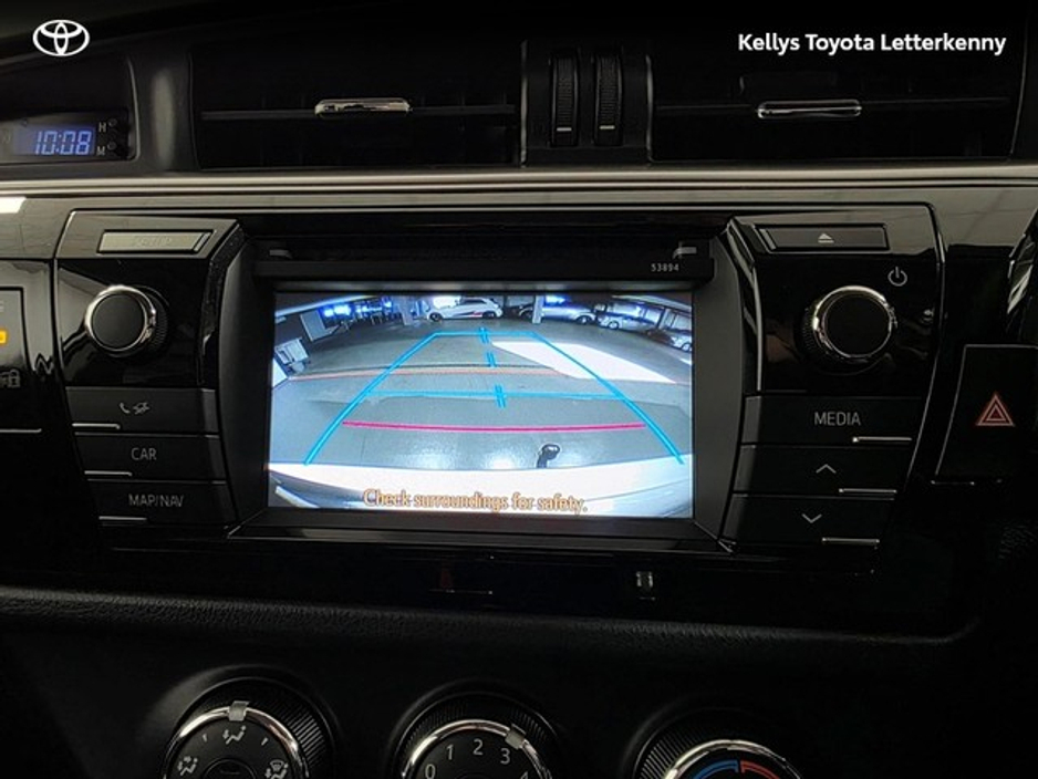 2015 Toyota Corolla - image 14