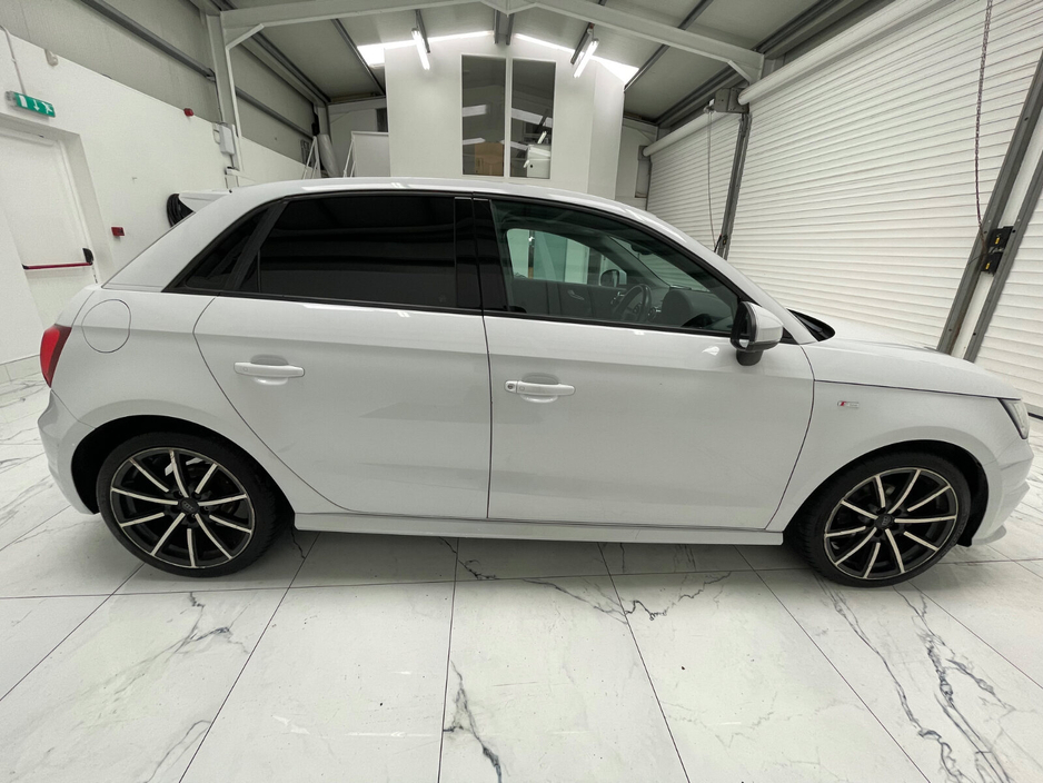 2018 Audi A1 - image 2