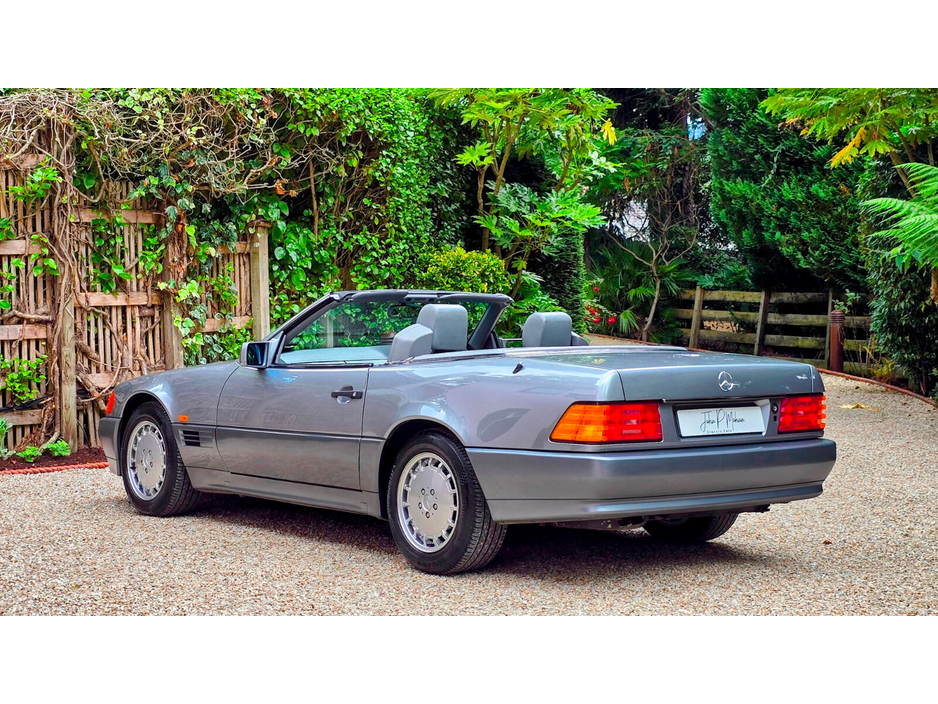 1991 Mercedes-Benz 300 - image 6