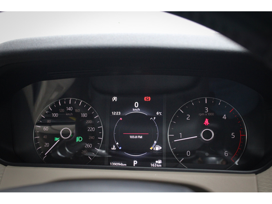 2018 Land Rover Range Rover Velar 2.0D TD4 180 Standard €29,995