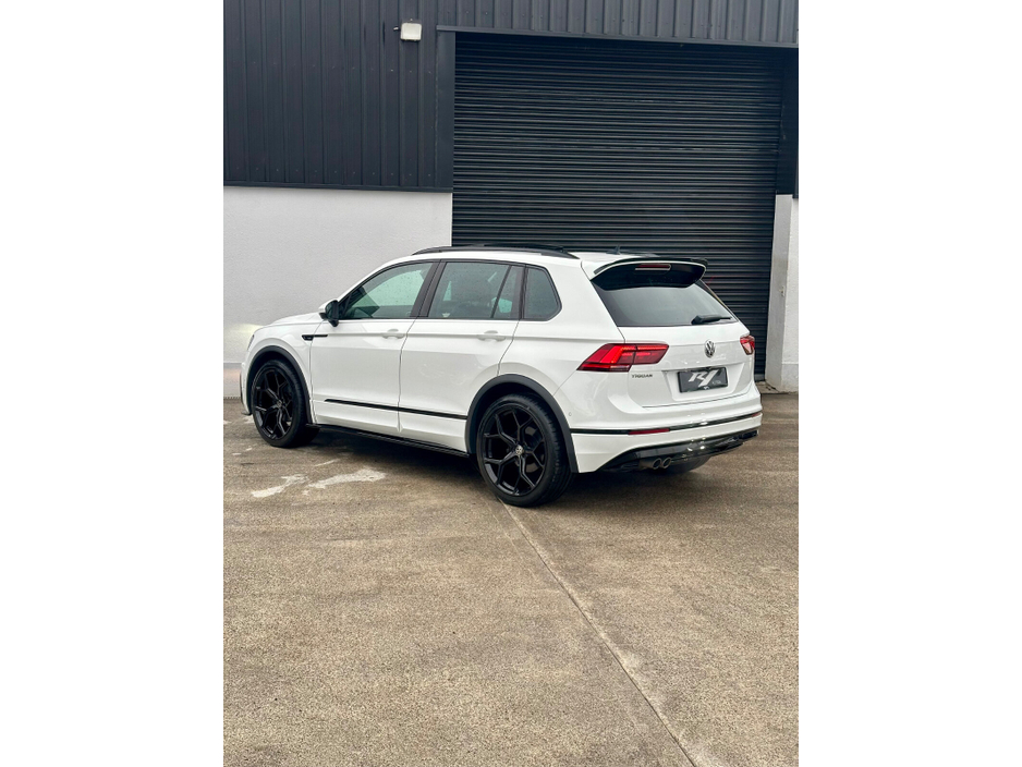 2020 Volkswagen Tiguan - image 4