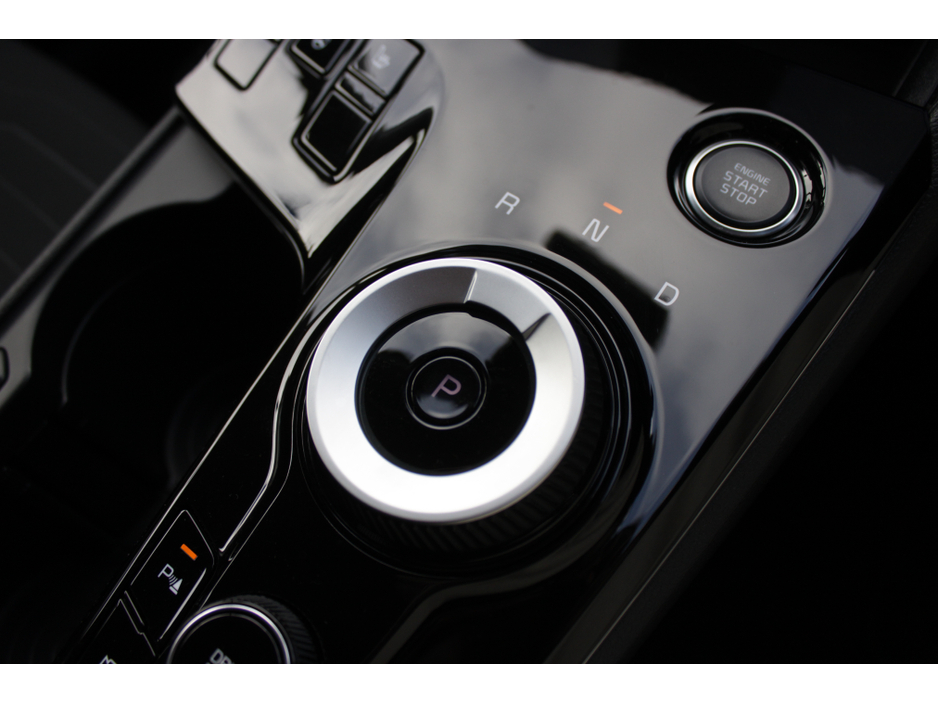 2023 Kia Sportage - image 18